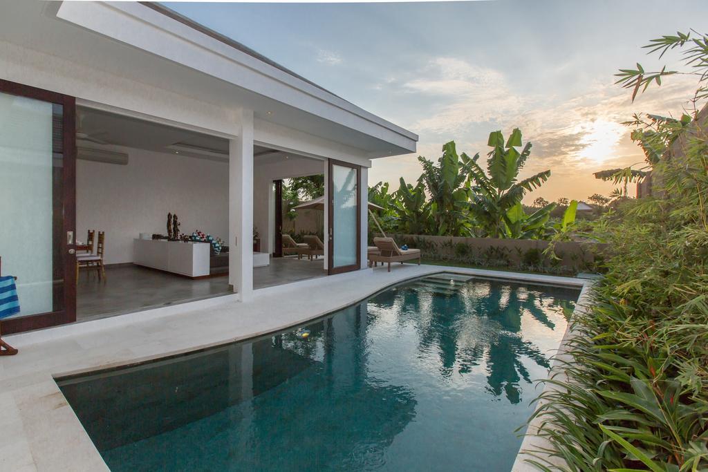 Gajah Villas Bali By Nagisa Bali Seminyak Rum bild